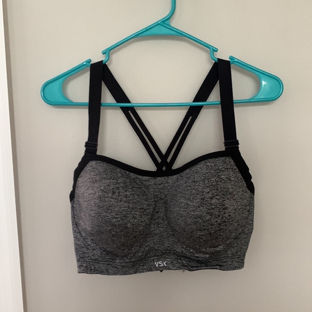 Victoria secret sports bra